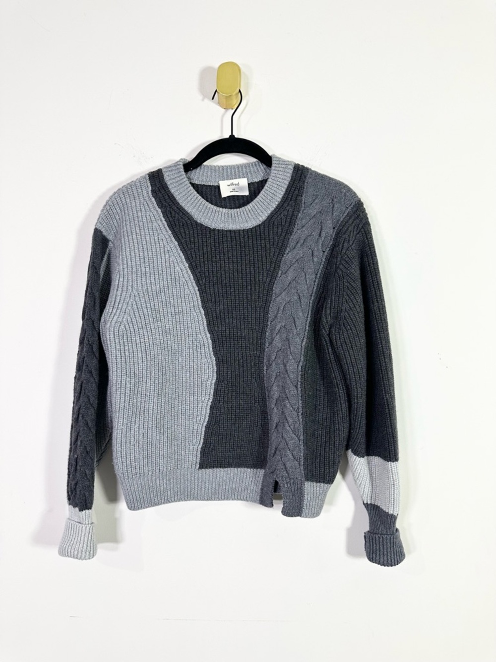 Wilfred Aritzia Merino Wool Gray Colorblock Knit Crewneck Sweater